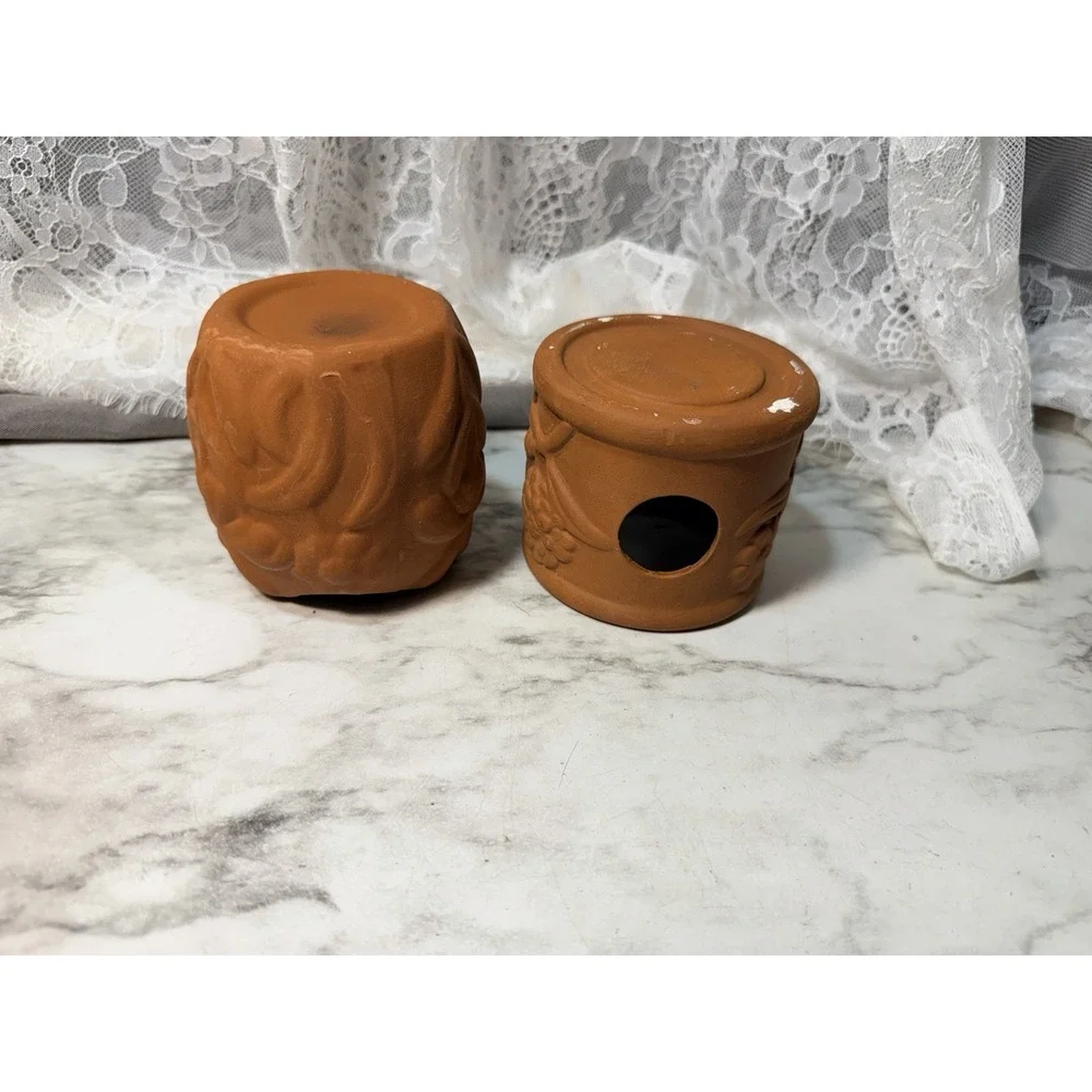 2 Unglazed Terracotta Pots 2.5
